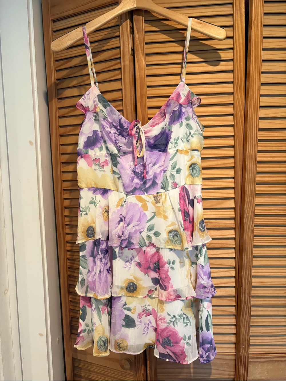 I.N. San Francisco Strappy Sweetheart Tiered Ruffle Cinched Dress Floral Whimsy
